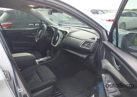 2024 Subaru Ascent Premium 8-Passenger из США, поврежденный, VIN 4S4WMACD9R3437649